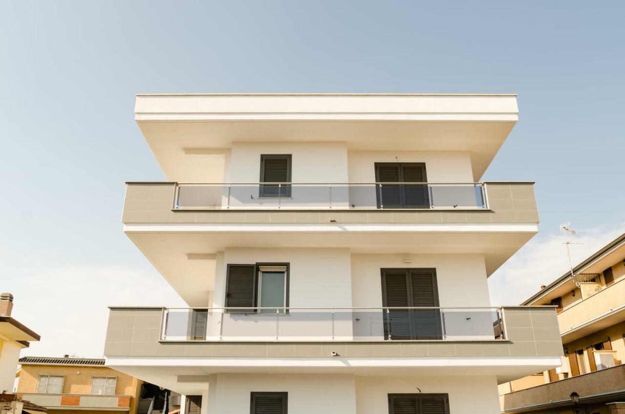 Fco Luxury Apartments 피우미치노 외부 사진