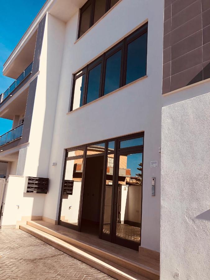 Fco Luxury Apartments 피우미치노 외부 사진